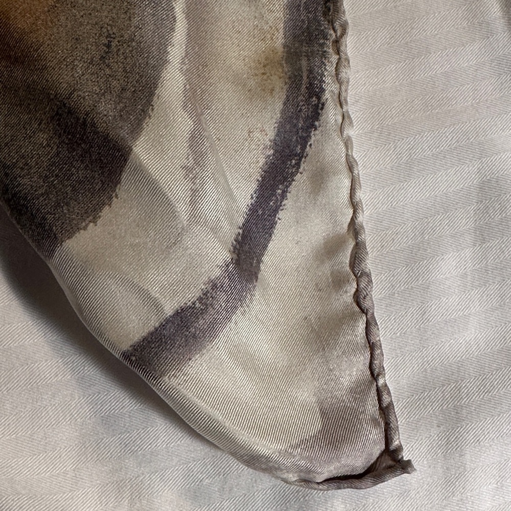 ROBERT LEE MORRIS 100% silk Woman's Scarf in Cream, Brown & dark gray - Picture 7 of 12